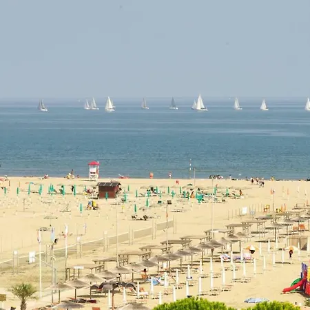 Aurora Llido Degli Estensi