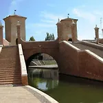 Aurora Apartman *