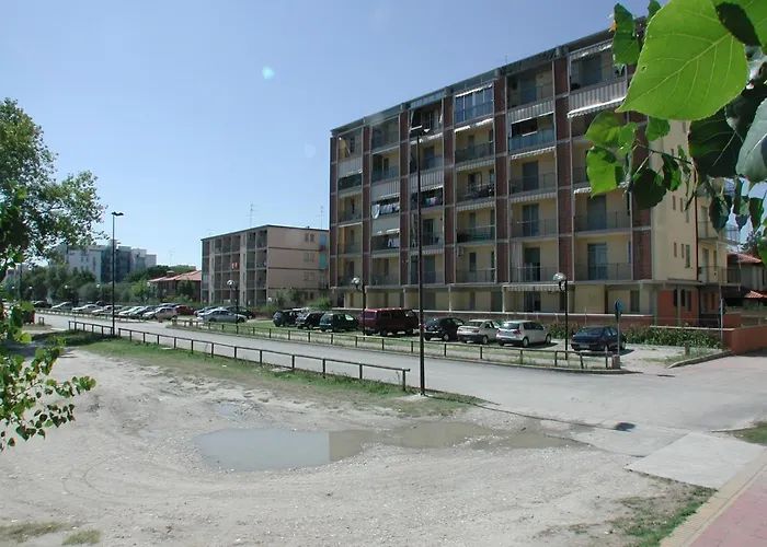 Aurora リド・デッリ・エステンシ